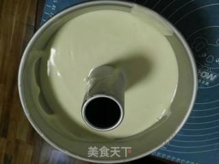 中空戚风蛋糕的做法步骤：5