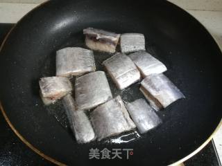 红烧带鱼的做法步骤：4