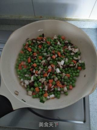 豌豆炒鸡蛋的做法步骤：5