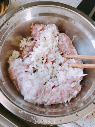 香菇马蹄丸子的做法步骤：3