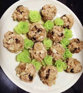 香菇马蹄丸子的做法步骤：7