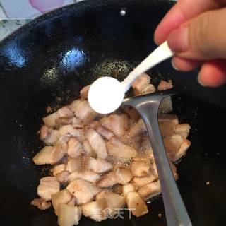 芛干烧肉的做法步骤：4