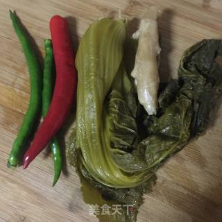 酸菜炒大肠的做法步骤：6