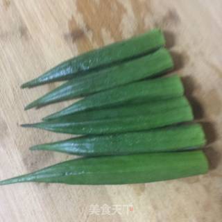 秋葵煎蛋的做法步骤：2