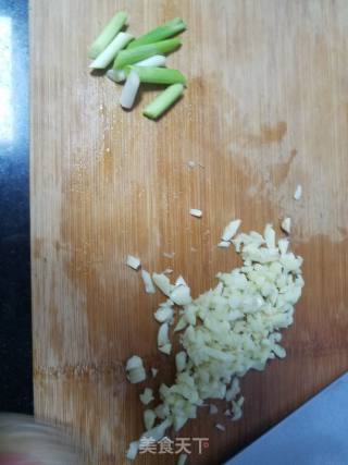 蒜香凉粉的做法步骤：2
