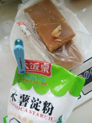 焦糖珍珠奶茶的做法步骤：1