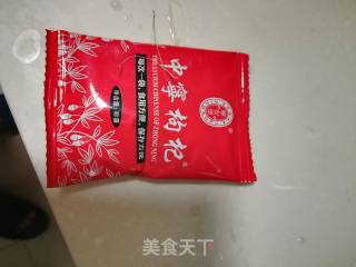 枸杞玉米猪肉汤的做法步骤：1