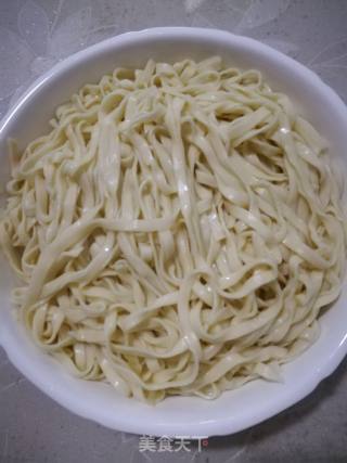 麻酱捞面的做法步骤：10