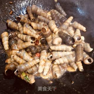 酱爆钉螺的做法步骤：4
