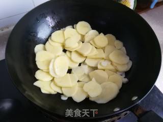 韭菜炒土豆片的做法步骤：4