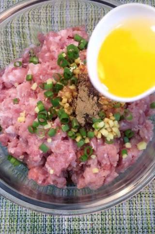 香菇蒸肉的做法步骤：4