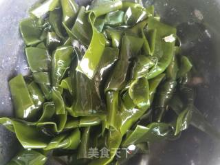 风味海带汤的做法步骤：1