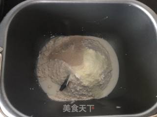 奶香菠萝面包的做法步骤：1