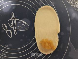 奶香菠萝面包的做法步骤：5
