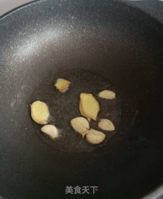 红烧鸡腿的做法步骤：1