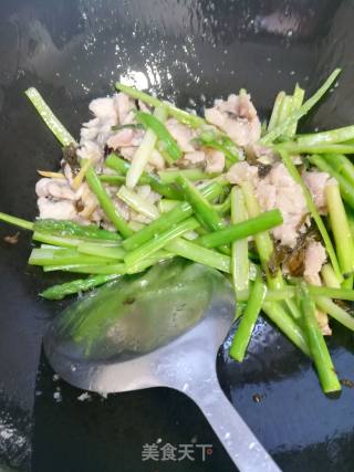 芦笋炒鱼片的做法步骤：3