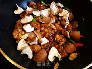 香菇滑鸡的做法步骤：8