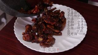 三杯鸡的做法步骤：1