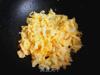 茭白炒鸡蛋的做法步骤：7