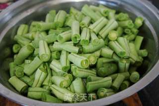 架豆角炒肉丁的做法步骤：2