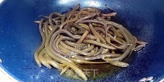 盘龙黄鳝的做法步骤：4