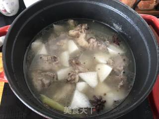 排骨萝卜汤的做法步骤：5