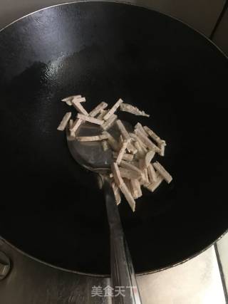 炒河粉的做法步骤：3