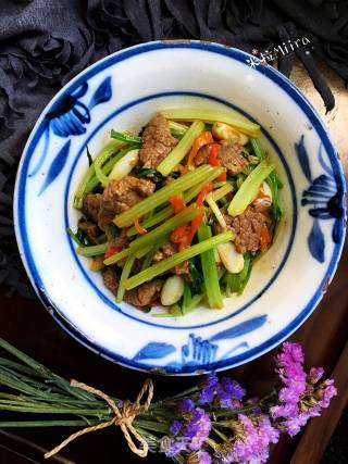 小炒牛肉的做法步骤：13