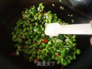 冲菜炒毛豆的做法步骤：9
