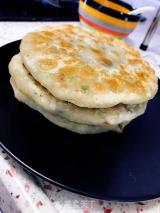 猪肉香菇馅饼的做法步骤：4