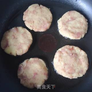土豆肉饼的做法步骤：5