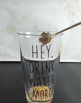 百香果脉动饮的做法步骤：2