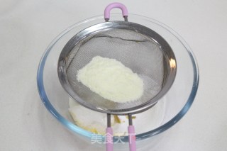 担心孩子没零嘴吃？不存在的，蔓越莓奶酥的做法步骤：3