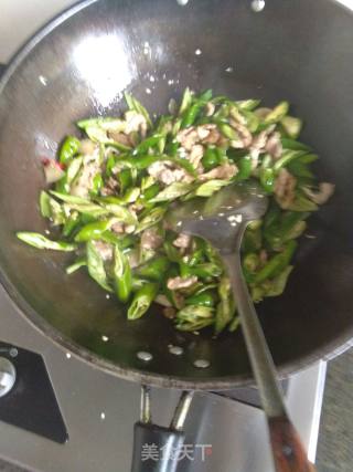 农家小炒肉的做法步骤：2