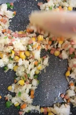 蛋包饭的做法步骤：5