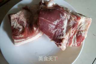 家常红烧肉的做法步骤：1