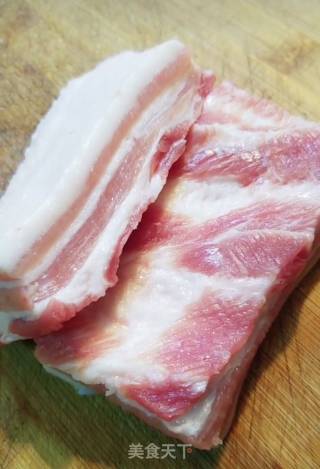 香酥五花肉的做法步骤：1