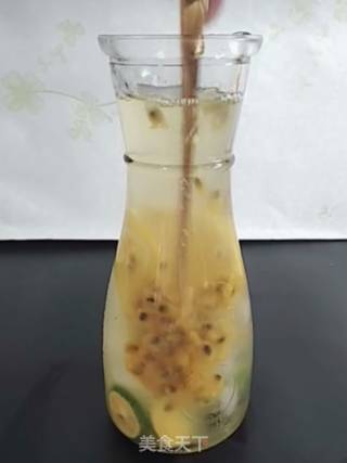 金桔柠檬百香果绿茶的做法步骤：9