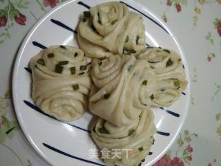 葱油花卷的做法步骤：7
