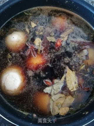 五香茶叶蛋的做法步骤：5