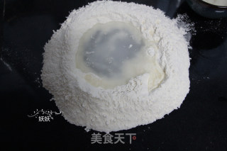 人气油酥饼的做法步骤：2