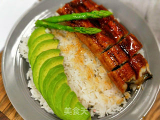 儿童鳗鱼牛油果拌饭的做法步骤：7