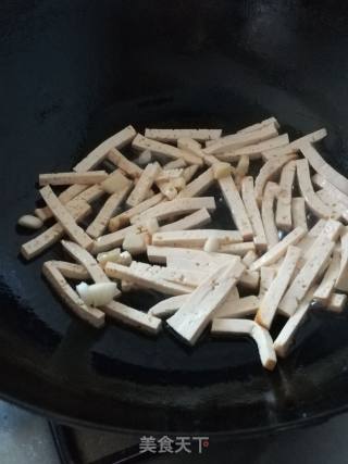 荷兰豆烧豆腐的做法步骤：4