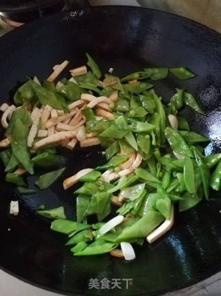荷兰豆烧豆腐的做法步骤：6