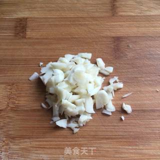 蒜炒马齿苋的做法步骤：2