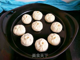 生煎芹菜猪肉包的做法步骤：6