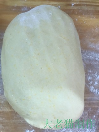 豆沙蛋黄饼的做法步骤：8
