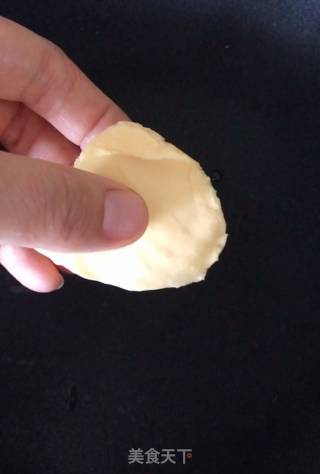 芒果慕斯蛋糕的做法步骤：2