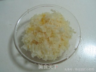 什锦水果银耳汤的做法步骤：3