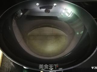 潮州菜---菜脯粒炒麻叶的做法步骤：4